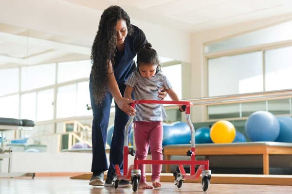 Pediatrik Rehabilitasyon Nedir? Planlama ve Tedavi Hedefleri Nelerdir?